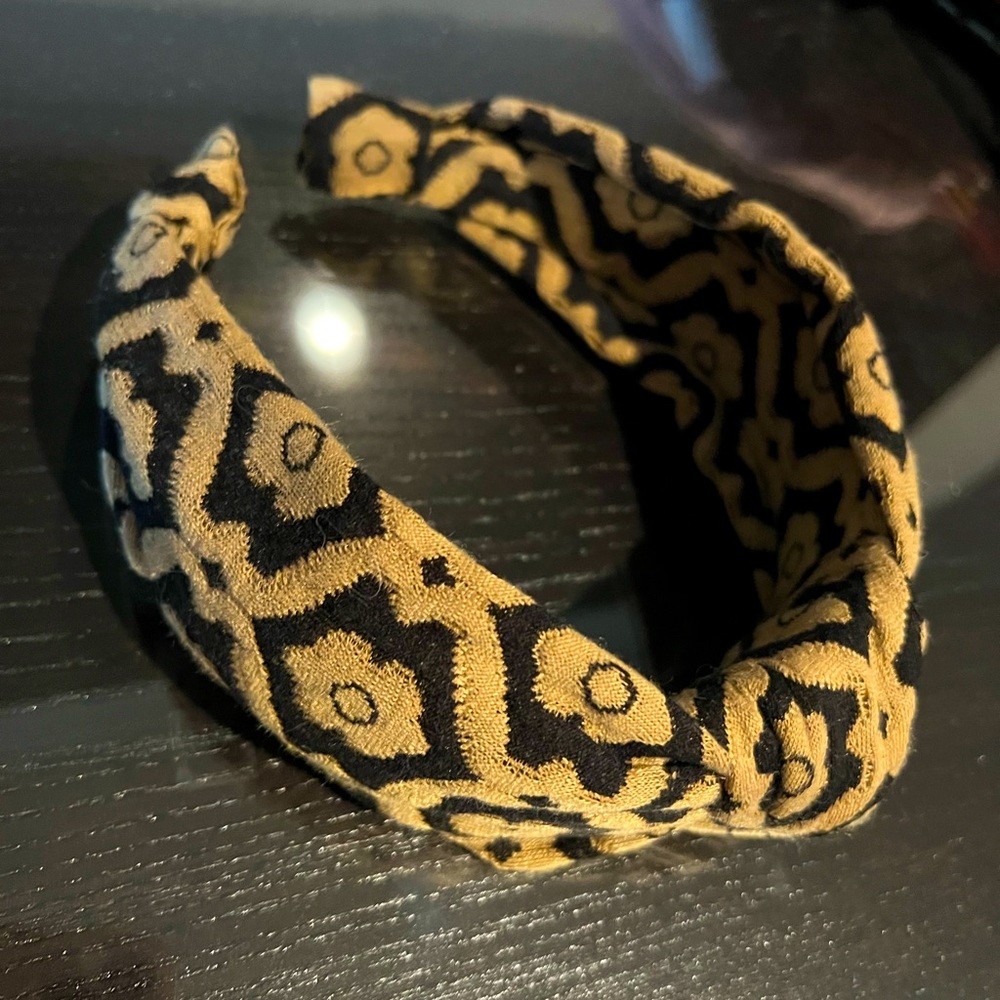 NWOT Anthropologie knotted headband in tapestry